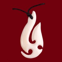 AMULET HEI MATAU 23